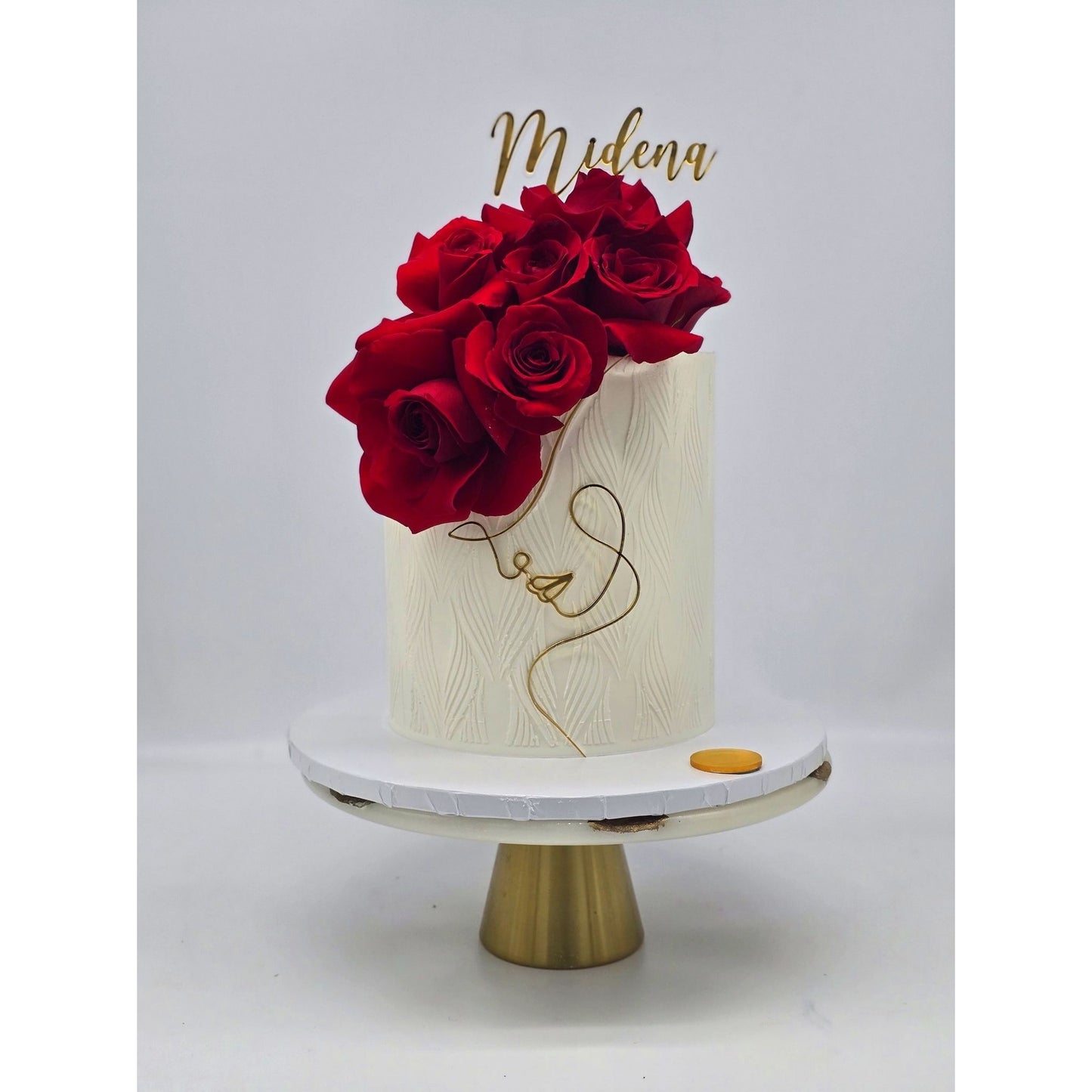 Silhouette Mirror Gold Acrylic Cake Topper – Modern Elegant Cake Decoration